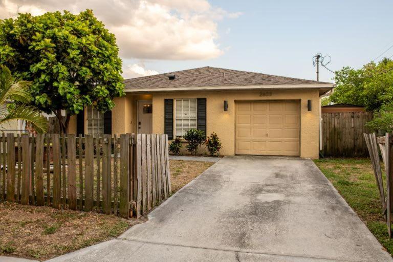Upscale Ybor House With Outdoor Living Space Tampa Exterior foto